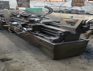 Foto: Torno Convencional Nardini ND 250