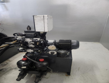 Foto: Centro de Usinagem Vertical Duplo Pallet Famup MC60