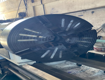 Foto: TORNO MECÂNICO ROMI MKD-II 800X3000MM