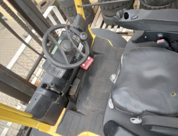 Foto: EMPILHADEIRA  A GAS  MARCA HYSTER MODELO 155 FT - 7 TONELADAS -ANO 2014