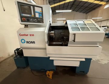 TORNO CNC - ROMI - CENTUR 30D GANG - MACH 9