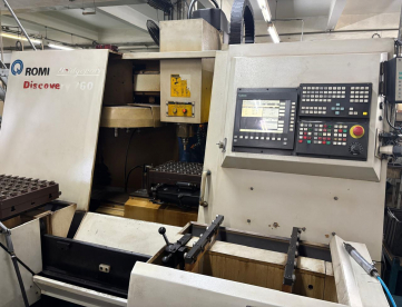 Foto: CENTRO DE USINAGEM - ROMI - DISCOVERY 760 COM PALLET  ANO 2007 - COMANDO FANUC