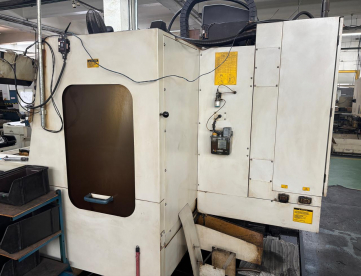 Foto: CENTRO DE USINAGEM - ROMI - DISCOVERY 760 COM PALLET  ANO 2007 - COMANDO FANUC