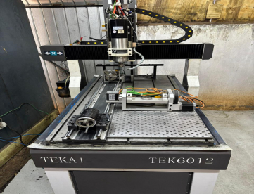 Foto: FRESADORA ROUTER CNC - TEKAI - TEM6012