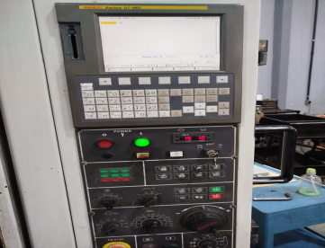 Foto: CENTRO DE USINAGEM VERTICAL - ROMI - DCM 560DP - ANO 2013 - DUPLO PALLET - COMANDO FANUC