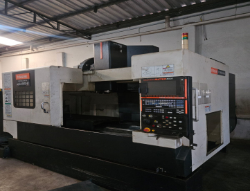 Foto: CENTRO DE USINAGEM VERTICAL - MAZAK - NEXUS 510C- II - 1050MM X 530MM X 510MM - ANO 2007
