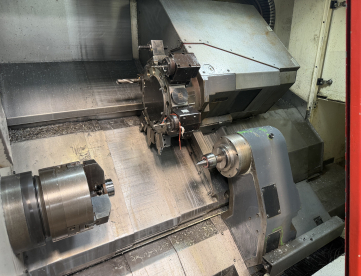 Foto: CENTRO DE TORNEAMENTO - ERGOMAT - TND350G - 350 x 530 MM - COM EIXO C E FERRAMENTAS ACIONADAS