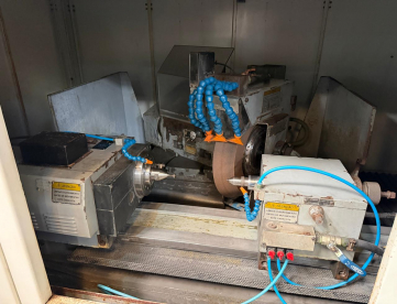 Foto: RETÍFICA CNC - ZEMA - NUMERIKA G800 - 3 EIXOS - ANO 2007