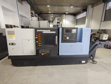 CENTRO DE TORNEAMENTO DOOSAN LYNX 220 LMA -290 X320 -COMANDO FANUC -COM FERRAMENTA ACIONADA - ANO 2013