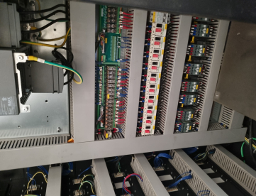 Foto: CENTRO DE USINAGEM PORTAL - EUROSTEC - FVM 1212 - COMANDO SIEMENS 828D - 1200X1200X600MM - ANO 2018