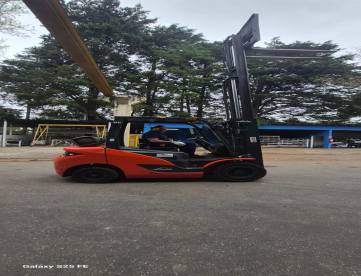 Foto: EMPILHADEIRA - LINDE - GLP /LPG -2.5 TONELADAS - ANO 2015