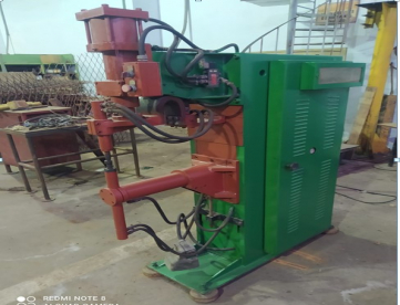 Foto: PONTEADEIRA ULTRASOLDA - SIMONEK - 100KVA JS2.100/500S.A - ANO 1991