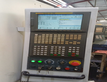 Foto: CENTRO DE USINAGEM VERTICAL CNC ROMI D760 - 760MM X 406MM X 508MM - ANO 2005