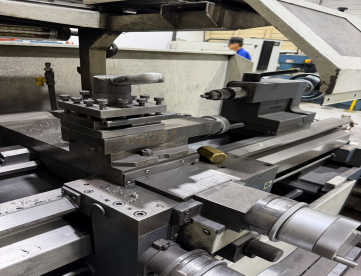 Foto: TORNO MECÂNICO - ROMI - T240 - ANO 2013 - 400 x 1000 MM