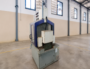Foto: TORNO AUTOMÁTICO CNC - TRAUB - TD26 - ANO 1998