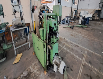 Foto: TORNO AUTOMÁTICO ERGOMAT TB42  - ANO 2000