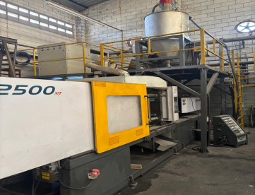 VENDO EMPRESA DE INJEÇÃO DE PRE FORM COM 5 INJETORAS COMPLETAS COM CHILLER-MESANINO- GELADEIRA -DESUMIDIFICADOR -DOSADOR VOLUMETRICO -MOLDE -SILO DE SECAGEM