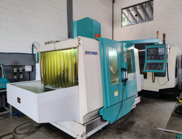 Foto: FRESADORA CNC – SINITRON - B5NX - ANO 2008