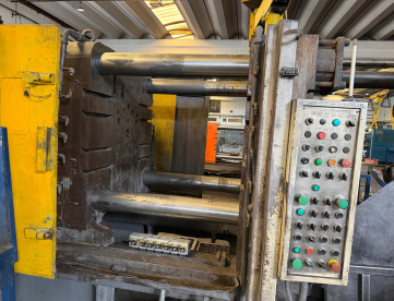 Foto: INJETORA DE ALUMÍNIO - LK MACHINERY - MODELO DCC 500 -  500 TON - ANO 2013