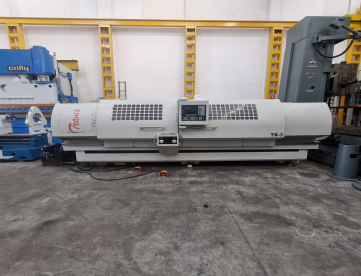 TORNO CNC BARRAMENTO PARALELO  TRAVIS TR-3 x 770MM X  3100 MM - HIDRAULICO