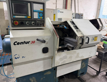 Foto: TORNO CNC ROMI CENTUR 30S – COMANDO MACH 9 – ANO 1999 - SISTEMA GANG
