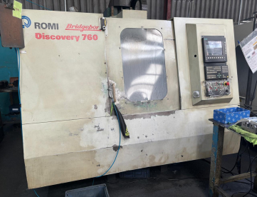 CENTRO DE USINAGEM VERTICAL CNC ROMI D760 - 760MM X 406MM X 508MM - ANO 2001