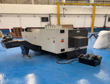 Foto: TORNO CNC CK6140 - 400MM X 650MM - OKM - COMANDO FANUC