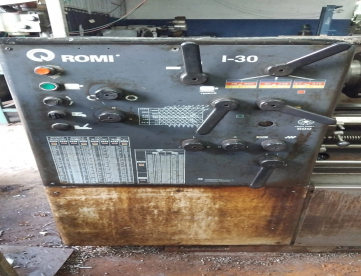 Foto: TORNO MECÂNICO – ROMI I-30 – 515 × 1.500 MM