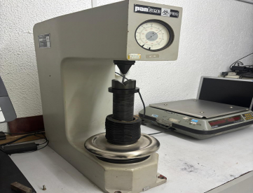 Foto: DURÔMETRO DE BANCADA - ANALÓGICO - PANTEC - RBS -M