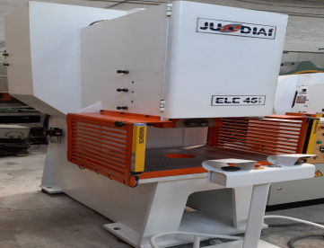 PRENSA EXCENTRICA FREIO FRICÇÃO JUNDIAÍ MOD.ELC45 F2 - 45 TONS - ADEQUADA A NR12