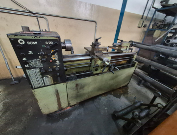 TORNO MECÂNICO - ROMI - S20 - 400 x 1000 MM