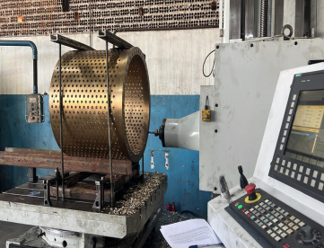 Foto: MANDRILHADORA CNC - STANKOIMPORT - FUSO 90 - 800MM X 950MM X 1300MM - COMANDO SIEMENS