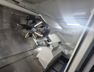 Foto: CENTRO DE TORNEAMENTO CNC - ROMI - GL300M - ANO 2025 - 65HS TRABALHADAS / COM FERRAMENTAS ACIONADAS