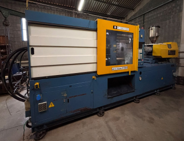 INJETORA DE PLASTICOS   MARCA FCS   MODELO FT260 - 260 TONELADAS - ANO 2003