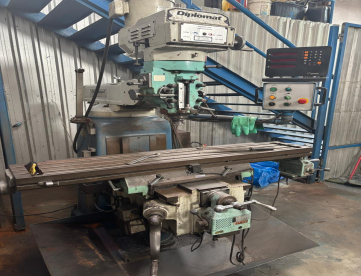 Foto: FRESADORA FERRAMENTEIRA   MARCA DIPLOMAT  MODELO 2500 FVF - ANO 2000