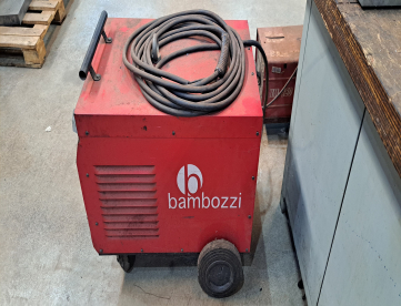 Foto: RETIFICADOR DE SOLDA BAMBOZZI - TRR 425DC