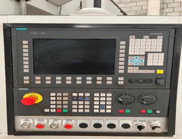 Foto: Centro de Usinagem GROB 5 Eixos G500