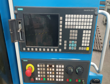 Foto: CENTRO DE USINAGEM - VEKER - MVK-1000C - COMANDO SIEMENS 828D - ANO 2015