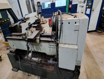 Foto: TORNO MECÂNICO TECH AMERICAN C6246 - 460 X 1500MM - ANO 2010
