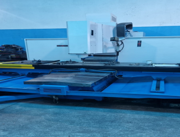 Foto: FRESADORA CNC  MARCA NARDINI   MODELO PETRUS 90250 R -2540 X870 X 710-  ANO 2005