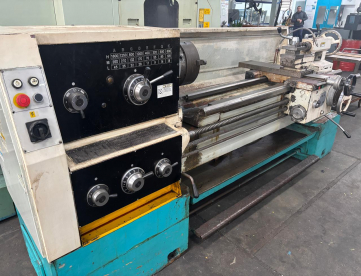 Foto: TORNO MECÂNICO - MARCA SINITRON - MODELO SI5015 - 500X1500MM -COM JOYSTICK-  ANO 2011