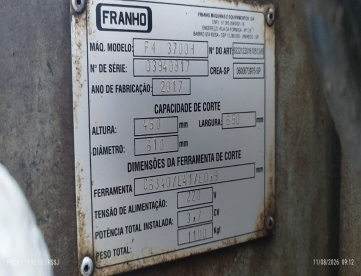 Foto: SERRA DE FITA HORIZONTAL HIDRÁULICA FRANHO FM-3700H -CAPACIDADE DE CORTE 610 MM- ANO 2017