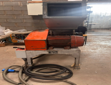 Foto: MOINHO TRITURADOR  MARCA SEIBT 20/300 POTENCIA 20 CV – 1750 RPM-BOCA 300 MM