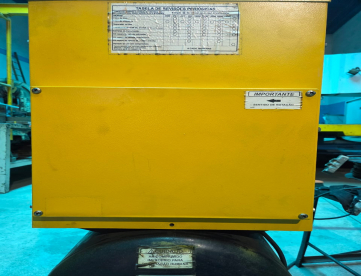 Foto: COMPRESSOR DE PARAFUSO  MARCA METALPLAN  MODELO RP 04 HP - ANO 2016  Potência 4 hp