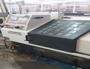 Foto: TORNO CNC  MARCA READMAN  MODELO HCL360  -COMANDO GSK - ANO 2007  MAQUINA COM TORRE