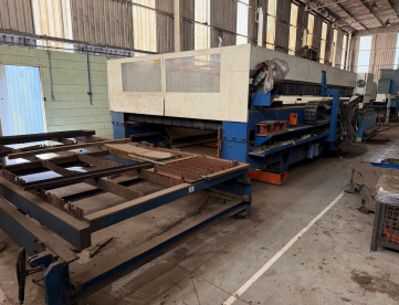 MÁQUINA CORTE A LASER - TRUMPF - TRUMATIC 4030 -4000 X 2000 X 115 - ANO 2001