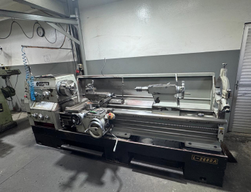Foto: TORNO MECÂNICO - CLEVER - L-2680A - 660MM X 2000MM