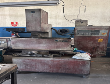 ELETROEROSÃO POR PENETRAÇÃO – ENGEMAQ – EDM 440 NC – ANO 1998