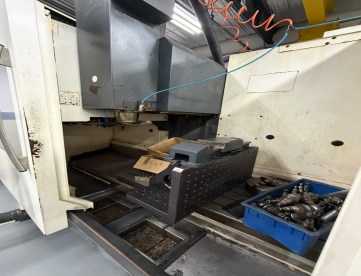 Foto: CENTRO DE USINAGEM VERTICAL - DMG - 1035V ECOLINE - ANO 2010 - 1035 x 560 x 510 MM