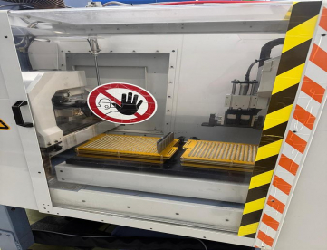Foto: RETIFICA CNC DE FERRAMENTAS -ANCA  MODELO RX7 -COM GARREGAMENTO AUTOMÁTICO DE FERRAMENTAS -ANO 2005